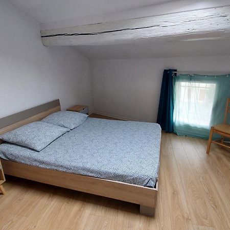 Charmante Maison Au Village Груисан Екстериор снимка