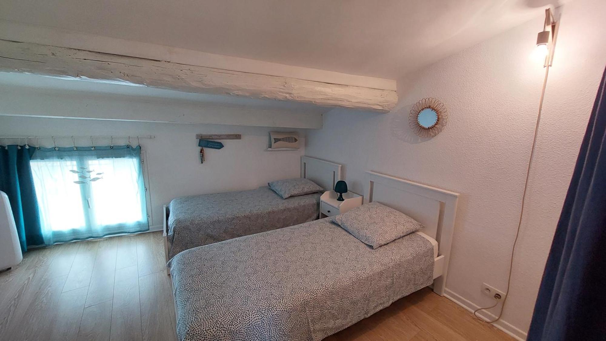Charmante Maison Au Village Груисан Екстериор снимка